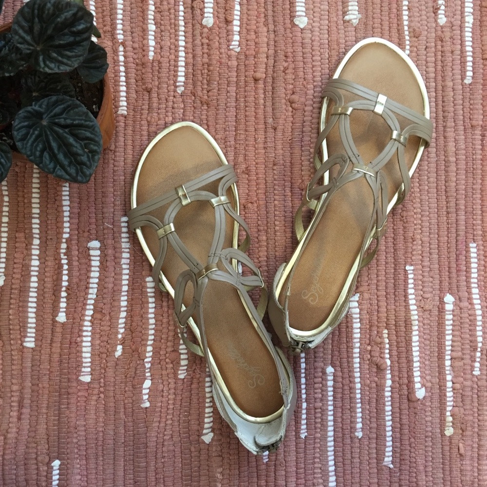 NIB: Seychelles sandals —Size 7.5 (Taupe w/ gold)